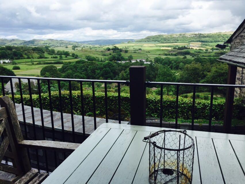 Mason'S Arms Hotel Bowland Bridge Exterior photo